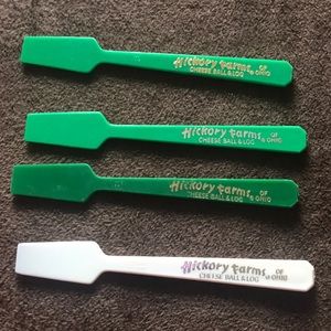 Vintage Hickory Farms of Ohio Cheese Ball & Log Mini Plastic 5” Green Spatulas